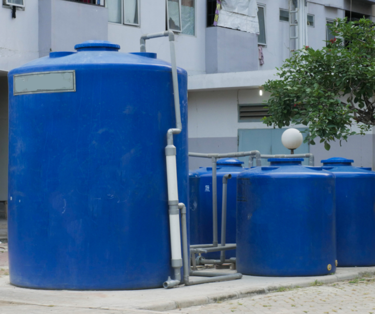 شركة تنظيف خزانات في راس الخيمة 0551544776 خدمة 24 ساعة